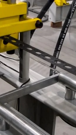 Maquina Para Alimentação de Prensa 7 - Esquadros®