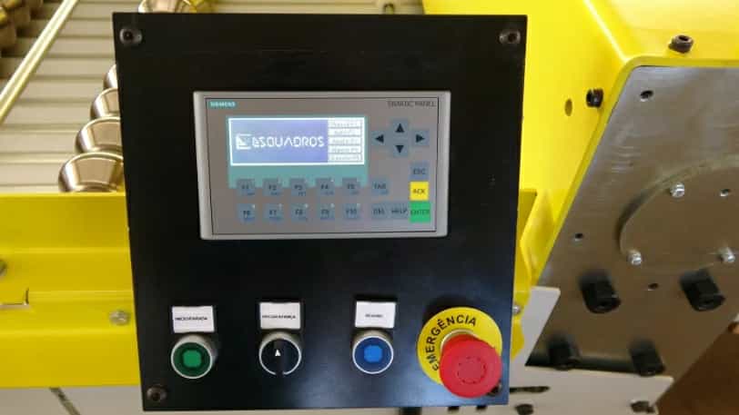 Painel da Perfiladeira Industrial - Esquadros®