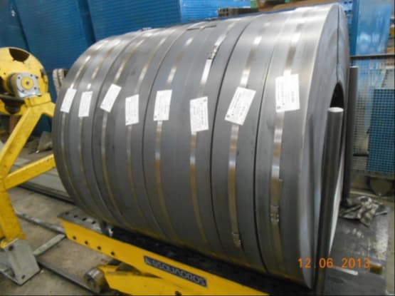 Produto acabado da Linha de corte Longitudinal - Esquadros®