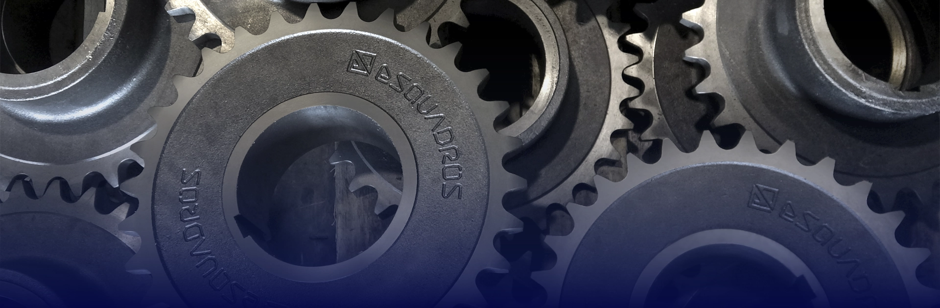Banner serviços e peças- Esquadros®
