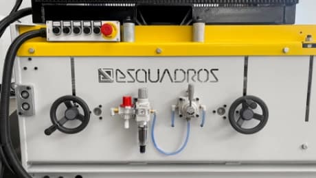 Guias de entrada sincronizada perfiladeira de painel forro - Esquadros®