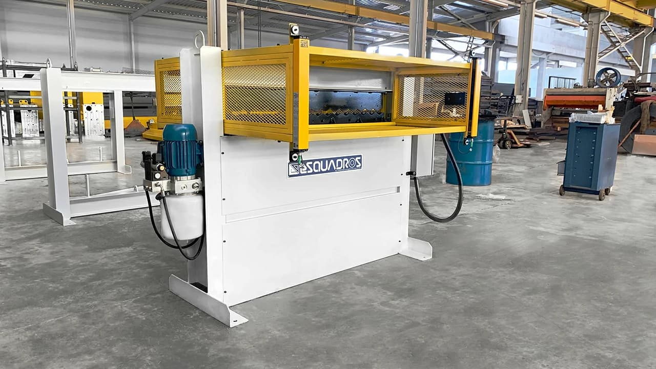 Maquina cumeeira - Esquadros®