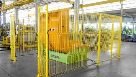Tombador de bobinas com NR12 - Esquadros®