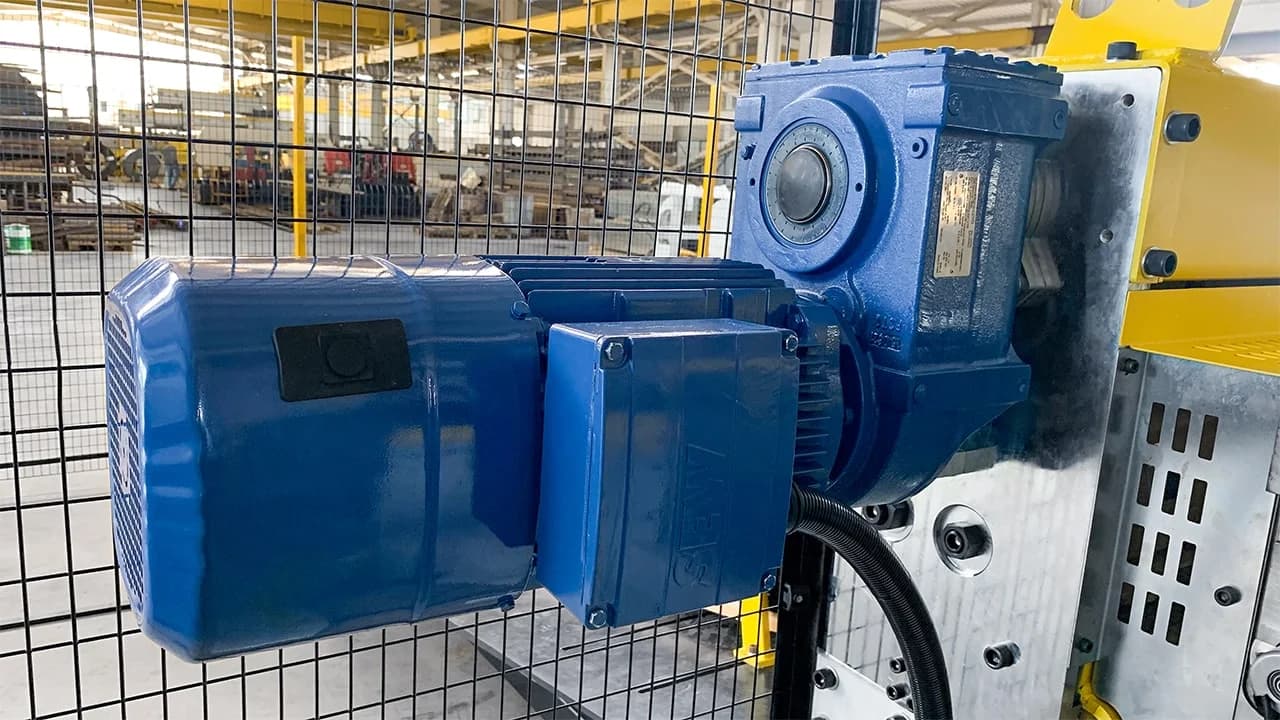 Minitarua LCTL 1300/1600.2 - 08 - Esquadros®