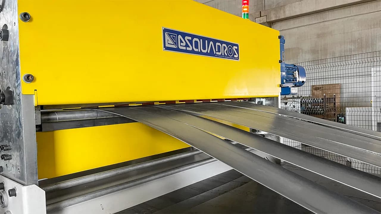 Minitarua LCTL 1300/1600.3E - 04 - Esquadros®