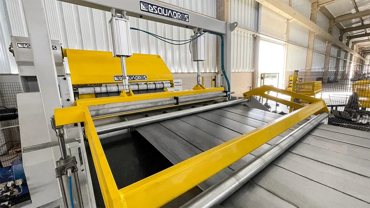 Minitarua LCTL 1300/1600.3E - 08 - Esquadros®