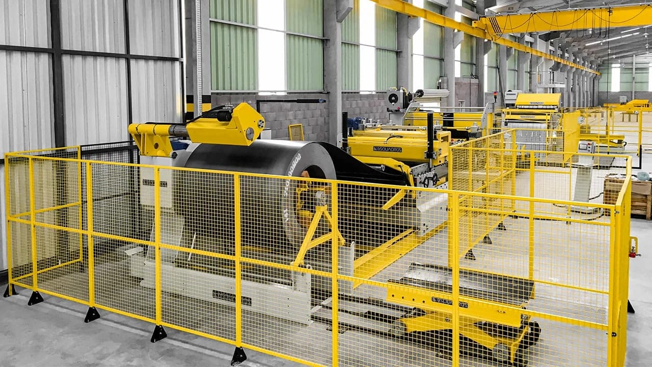 Miniatura LCTL 1600.6-3E - Esquadros®