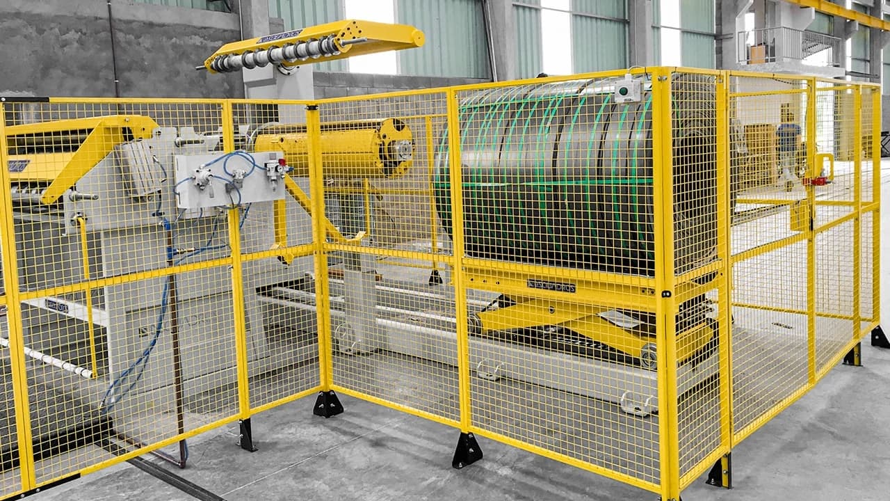 Minitarua LCTL 1600.6-3E - 09 - Esquadros®