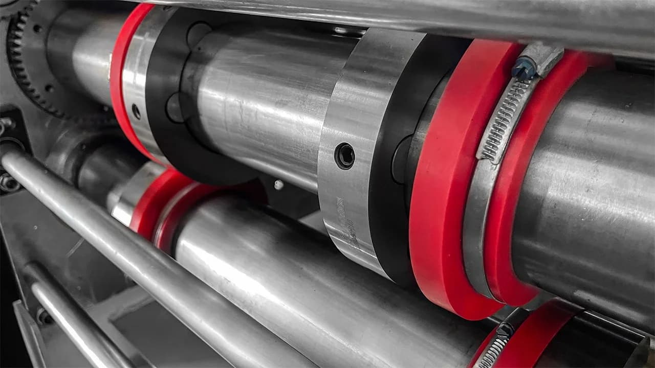 Minitarua LCL 1260.1 - 04 - Esquadros®