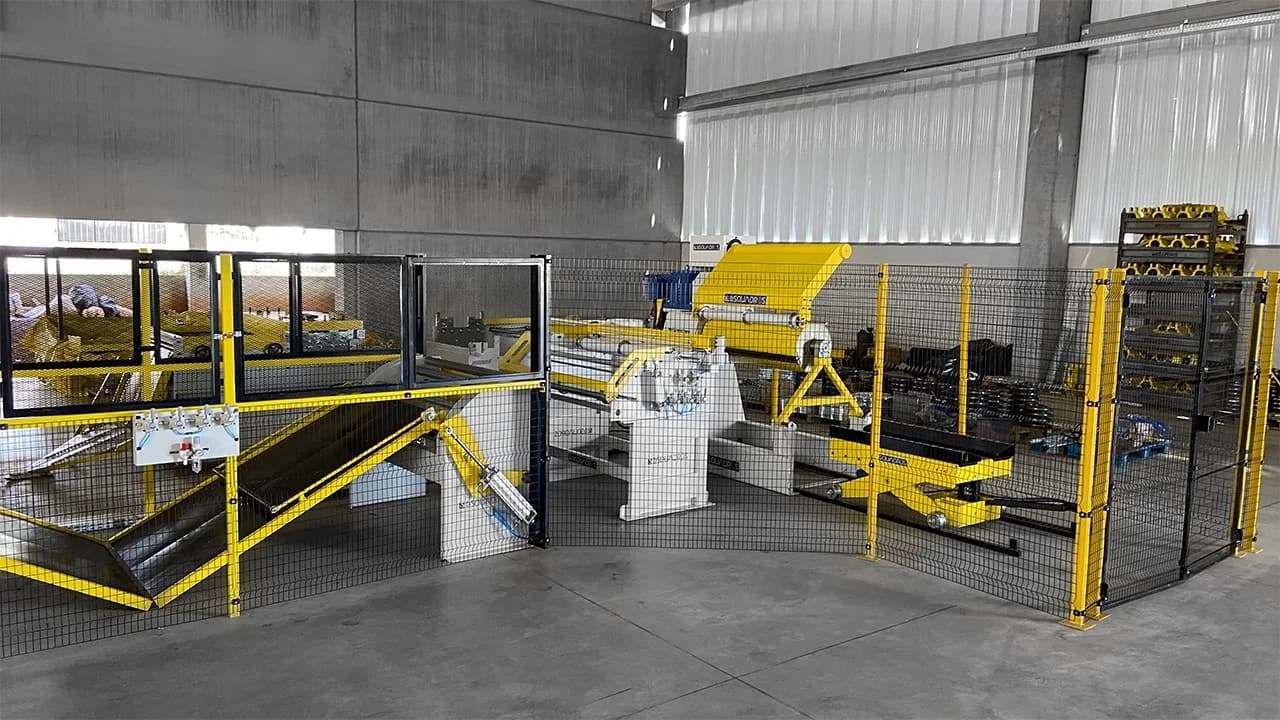 Minitarua LCL 1260.1 - 07 - Esquadros®