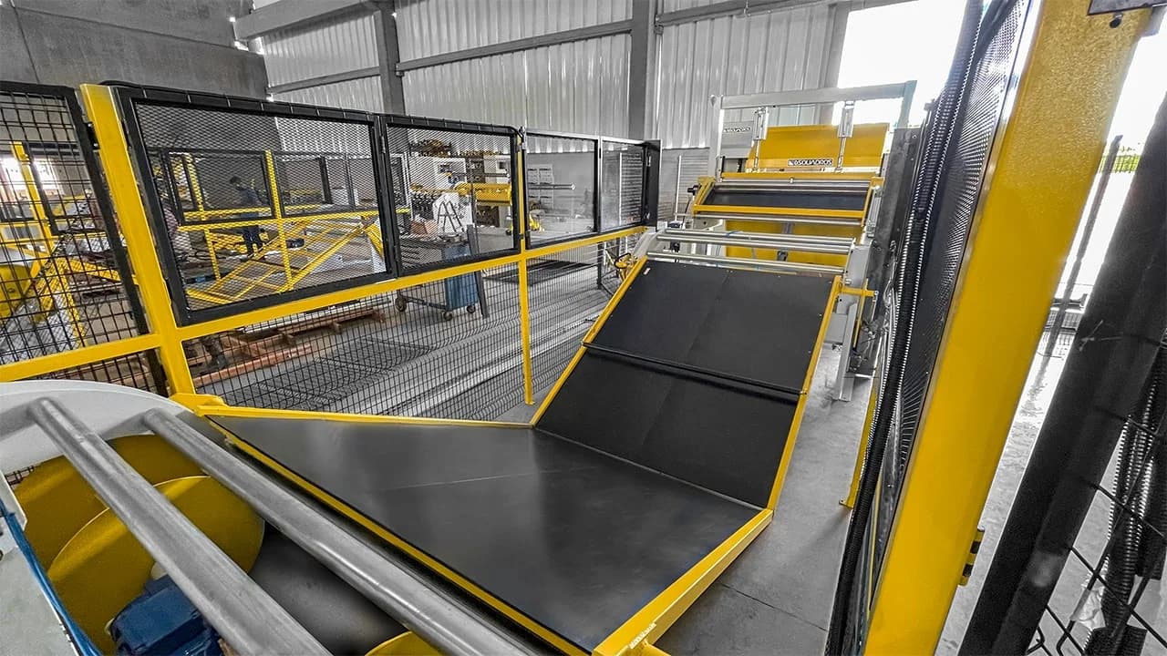 Minitarua LCL 1300/1600.3E - 06 - Esquadros®