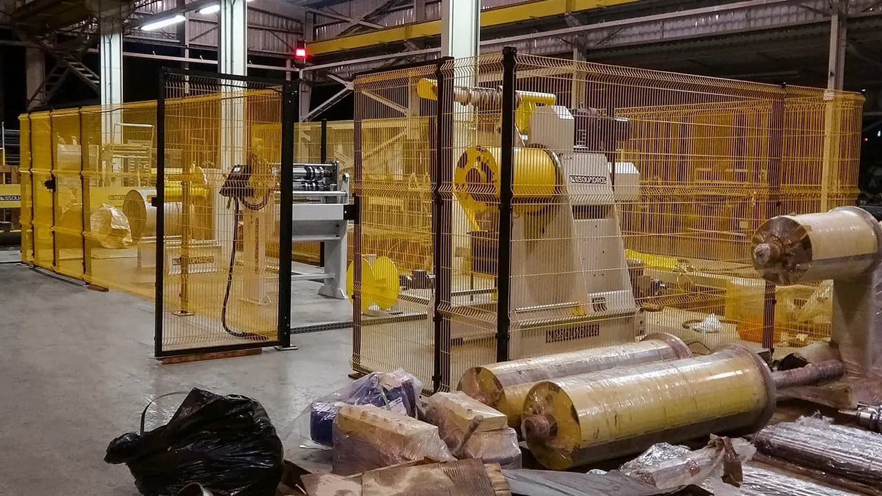 Miniatura LCL 600.1 - 01 - Esquadros®