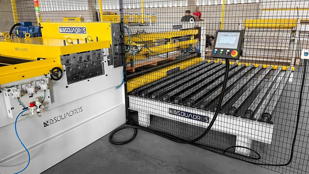 LCT 1260.1 - 07 - Esquadros®