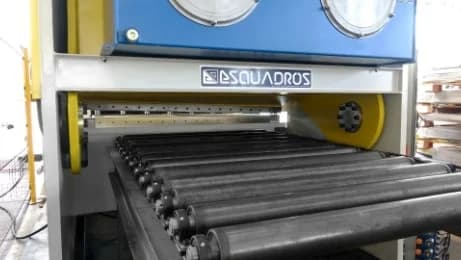 Guilhotina mesa descarga máquina de corte transversal 1600.13 - Esquadros®