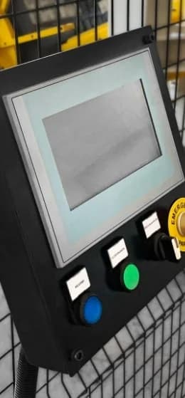 Painel de controle máquina de corte transversal 1600.13 - Esquadros®