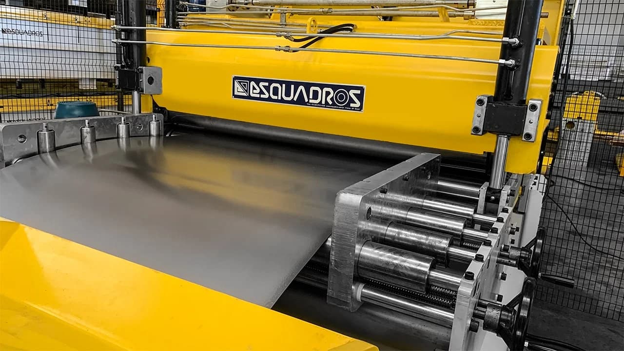 Minitarua LCT 1600.6 - 05 - Esquadros®