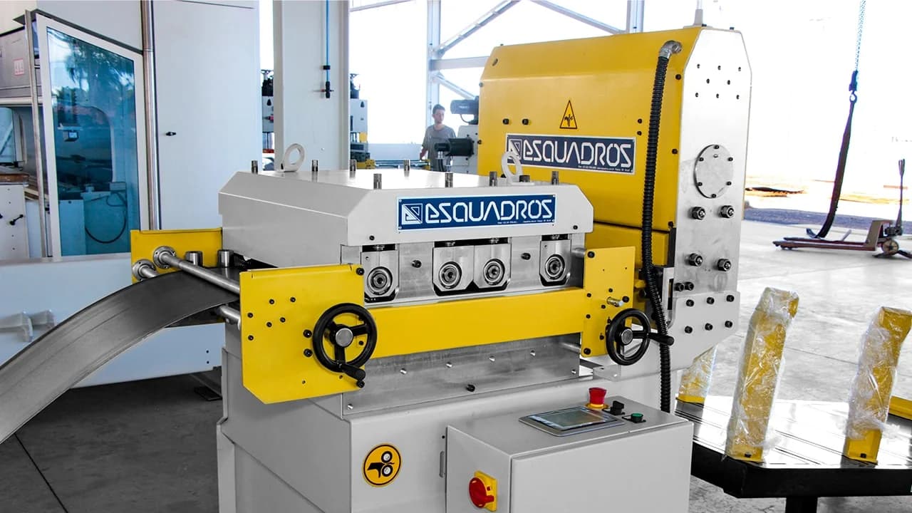 LCT 600.3 - 06 - Esquadros®