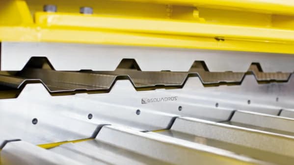 Facas em aço-ferramenta D2 - Esquadros®