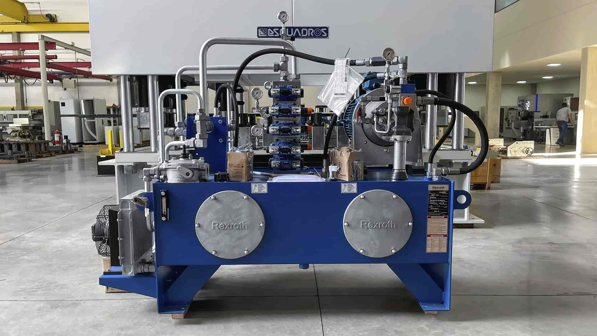 LINHA AUTOMÁTICA PARA ESTAMPAGEM DE CHAPAS DE CORPO LATERAL TIPO SILO - BANNER 05