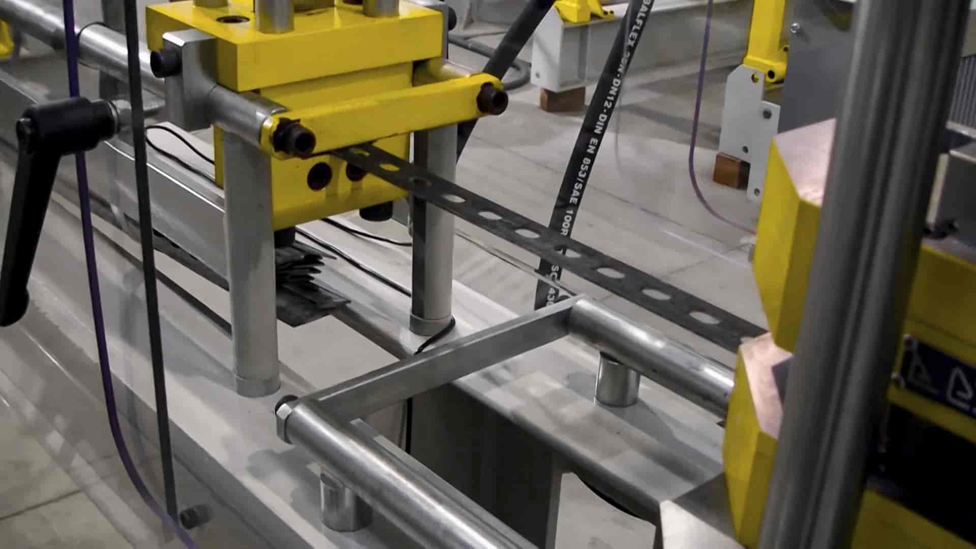 CINTA METÁLICA TIPO BAP - BANNER 10